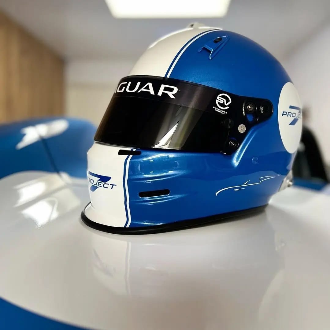 jaguar custom helm viziersticker